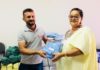 Buritirama: Prefeito Dedê Alves entrega novos fardamentos aos profissionais do Hospital