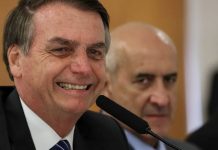 Bolsonaro lança Aliança pelo Brasil com defesa do porte de armas e repúdio ao socialismo