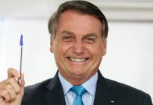 Governo Bolsonaro quer acabar com aumento real de piso salarial de professor