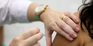 Prefeitura de Salvador inicia nesta terça última fase de vacinação para idosos