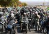 Em crise com STF, Bolsonaro participa de motociata em Brasília e provoca aglomeração
