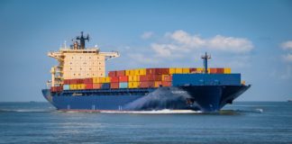 Brasil registra recorde na balança comercial de U$ 98,8 bi em 2023