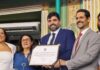 Secretario Adolpho Loyola recebe título de Cidadão Soteropolitano e se emociona ao falar de relação com a cidade