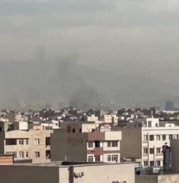 Irã revida após ofensiva conjunta dos Estados Unidos e Israel