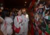 Gilberto Gil e Flora Gil se emocionam com fotos de Preta em mural no Expresso 2222: ‘Falta imensa’ Gilberto Gil e Flora Gil no camarote Expresso 2222 — Foto: Ana Raquel/ Agência Fred Pontes