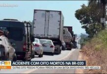 Cinco pessoas da mesma família que morreram em acidente em Goiás são enterradas na Bahia