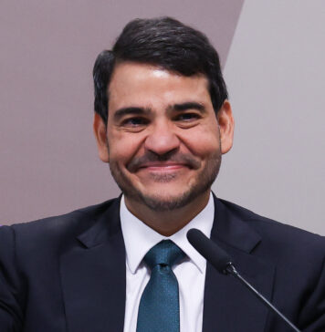 Senado rejeita Messias e impõe derrota histórica do governo Lula