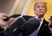Trump afirma que negociações com o Irã avançam e petróleo despenca mais de 5%